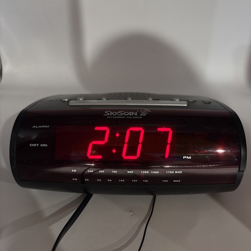 skyscan atomic clock 34101
